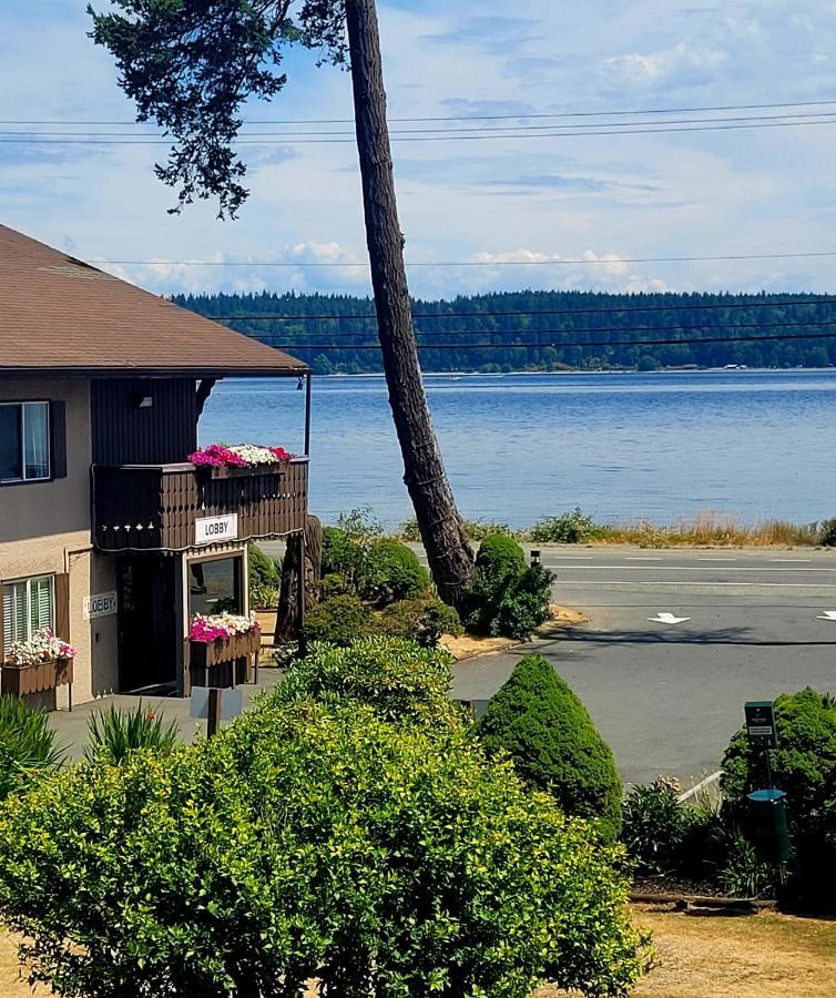 Ramada by Wyndham Campbell River Bagian luar foto